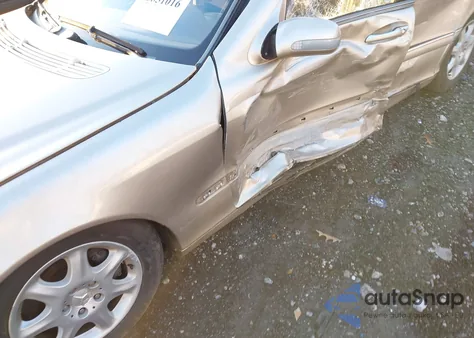 2001 Mercedes-Benz S 500 z USA, uszkodzony, nr VIN WDBNG75J31A150805